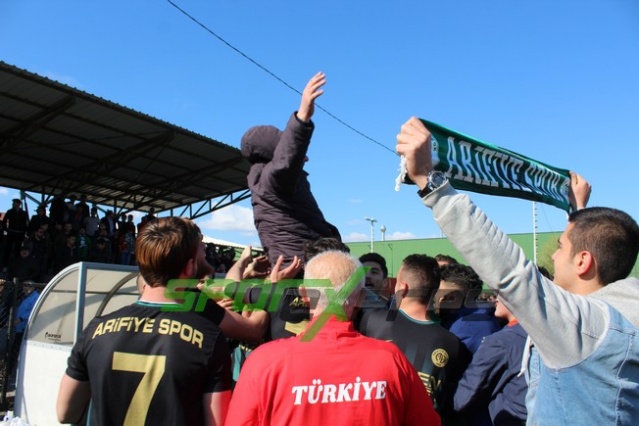 Arifiyespor-Adapazarıspor maçı fotoğrafları
