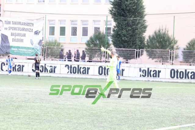 Arifiyespor-Adapazarıspor maçı fotoğrafları