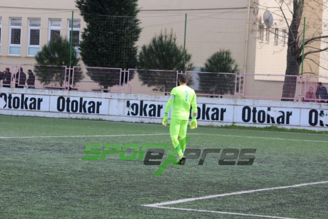 Arifiyespor-Adapazarıspor maçı fotoğrafları