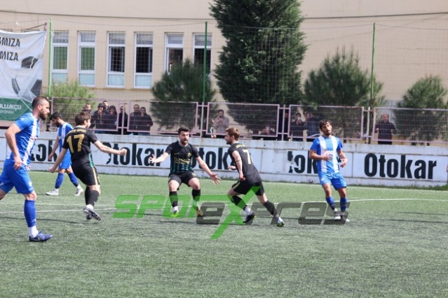 Arifiyespor-Adapazarıspor maçı fotoğrafları