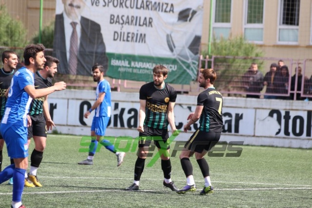Arifiyespor-Adapazarıspor maçı fotoğrafları