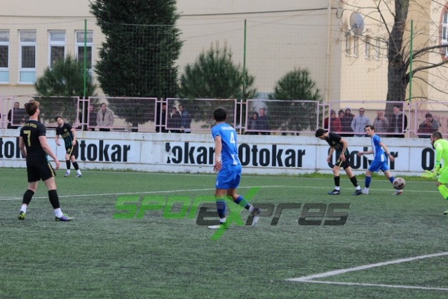 Arifiyespor-Adapazarıspor maçı fotoğrafları