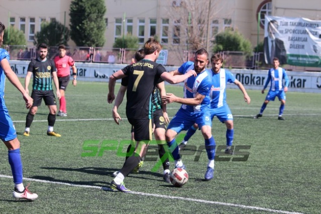 Arifiyespor-Adapazarıspor maçı fotoğrafları