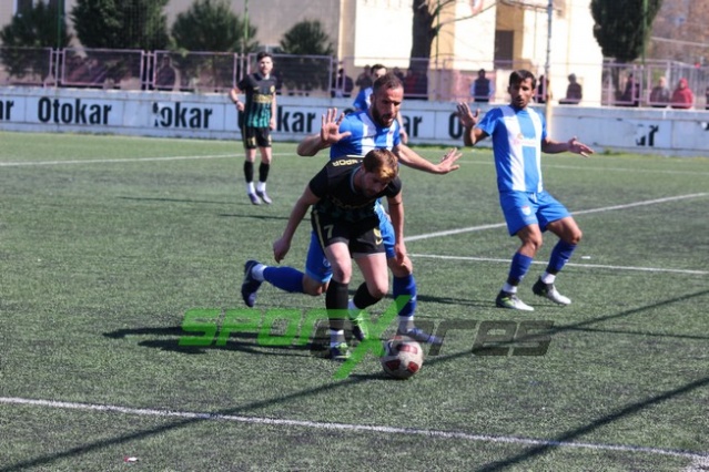 Arifiyespor-Adapazarıspor maçı fotoğrafları