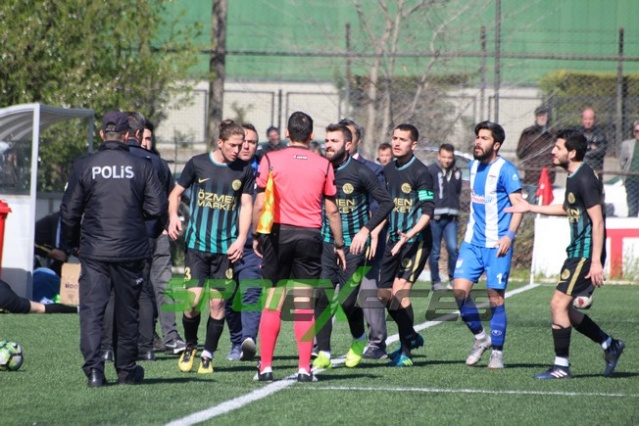 Arifiyespor-Adapazarıspor maçı fotoğrafları