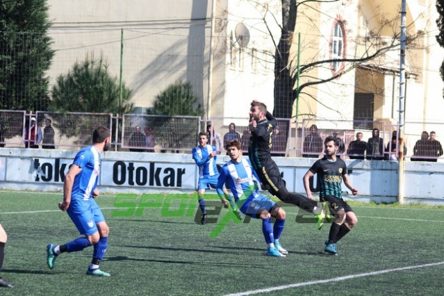 Arifiyespor-Adapazarıspor maçı fotoğrafları