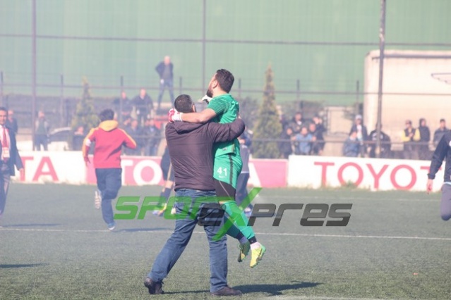 Arifiyespor-Adapazarıspor maçı fotoğrafları