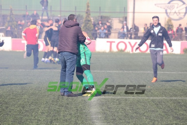 Arifiyespor-Adapazarıspor maçı fotoğrafları