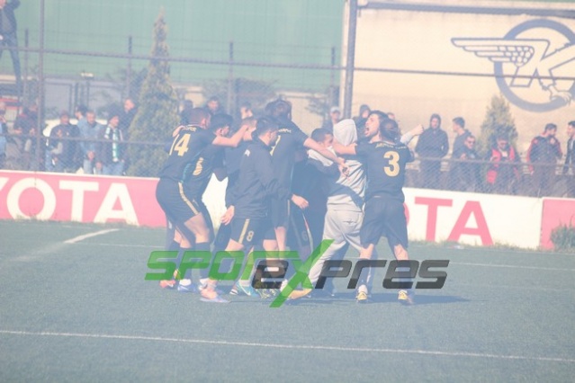Arifiyespor-Adapazarıspor maçı fotoğrafları