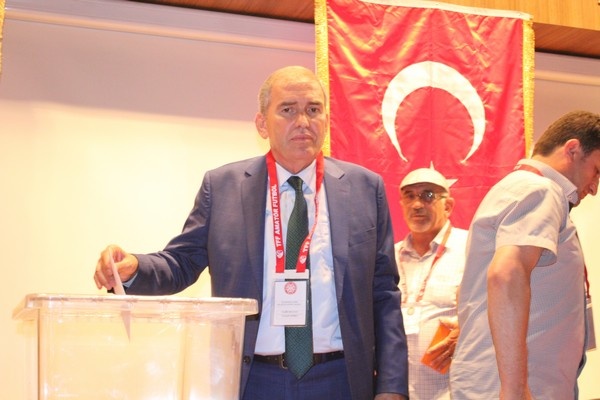 Yaşar Zımba yeniden başkan
