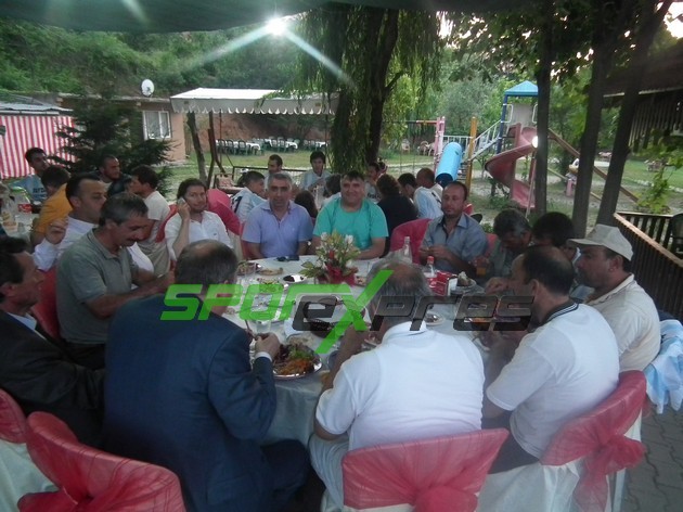 AS Kuzulukspor Şampiyonluğu Kutladı