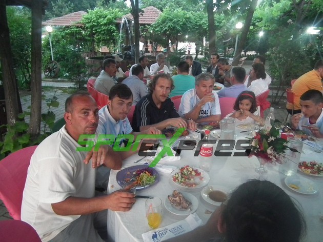 AS Kuzulukspor Şampiyonluğu Kutladı