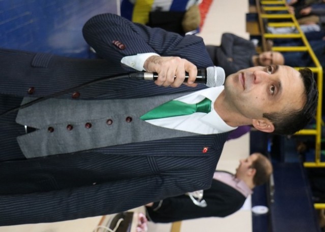 Gençler Voleybolda şampiyonlar kupalarını aldı