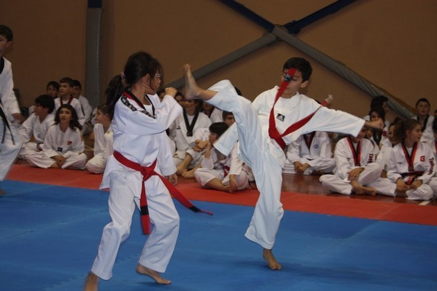 Atılgan Spor'da pastalı kutlama