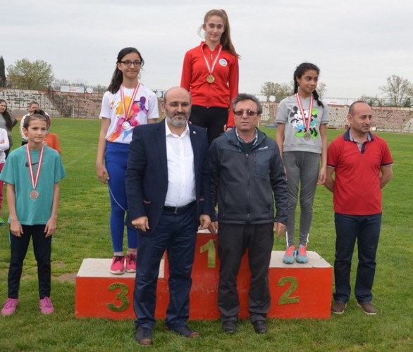 Atletizm’de Kıyasıya Rekabet Yaşandı