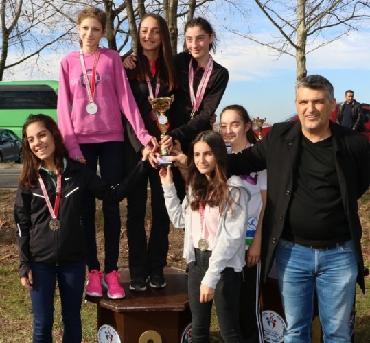 Atletizmde Yıldız ve Gençler Yarıştı