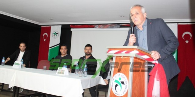Kral Aykut'un öğrencilerinden Yeşil Siyahlı futbolculara sevgi seli
