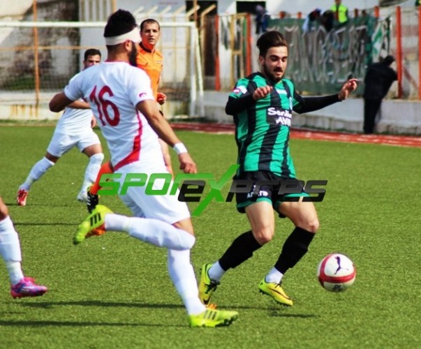 Ayvalıkgücü Belediye-Sakaryaspor:1-0