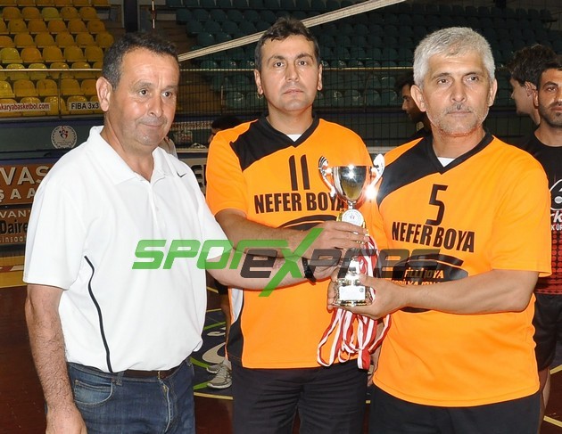 Voleybol  Bahar Kupası’nda  tatsız olaylar
