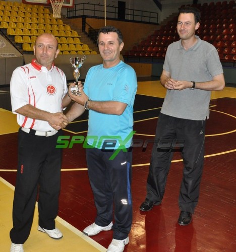 Voleybol  Bahar Kupası’nda  tatsız olaylar