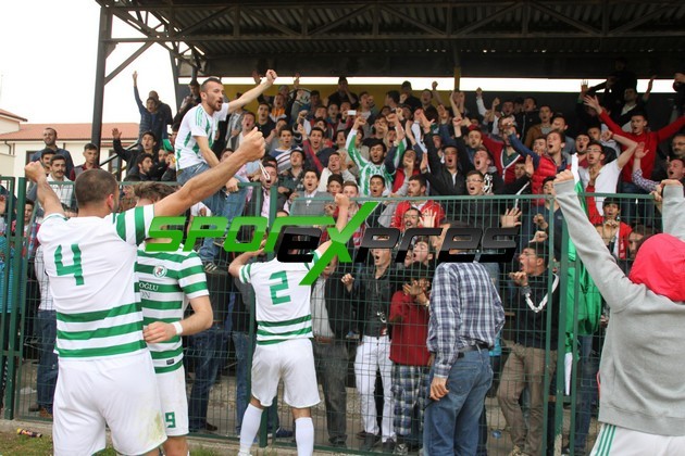 Sapanca Gençlikspor Baraj maçına kaldı