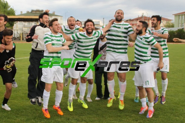 Sapanca Gençlikspor Baraj maçına kaldı