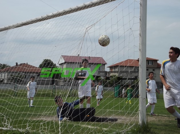 Akyazı Akınspor Sahaya Baret ile çıktı