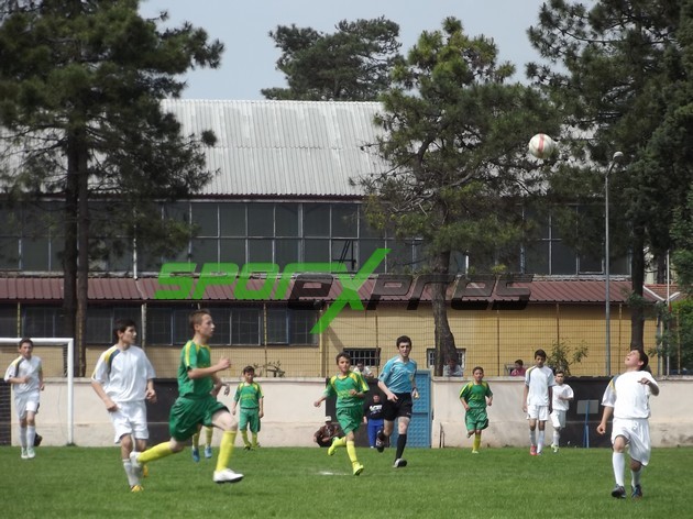 Akyazı Akınspor Sahaya Baret ile çıktı
