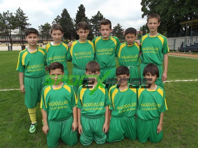 Akyazı Akınspor Sahaya Baret ile çıktı