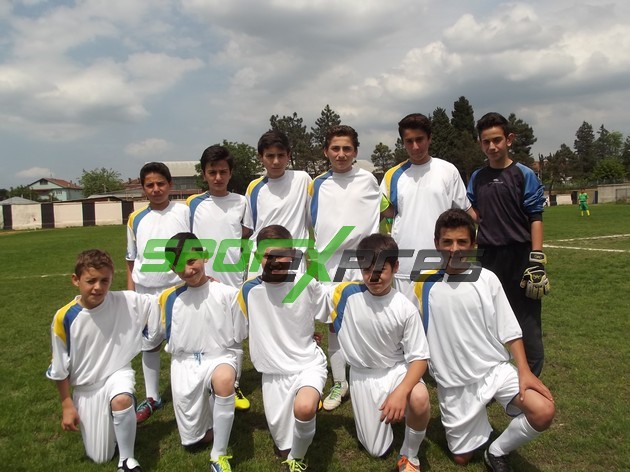 Akyazı Akınspor Sahaya Baret ile çıktı