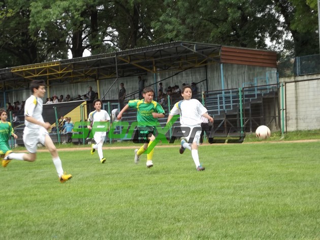Akyazı Akınspor Sahaya Baret ile çıktı