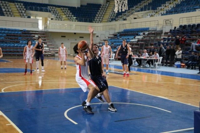 Basketbol Grup Maçları Başladı