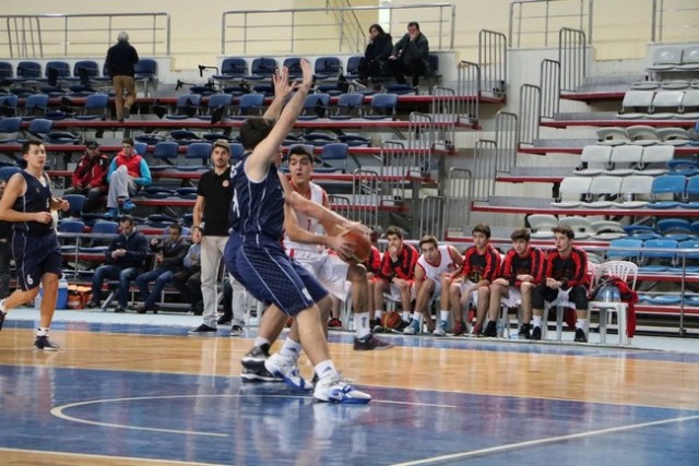 Basketbol Grup Maçları Başladı