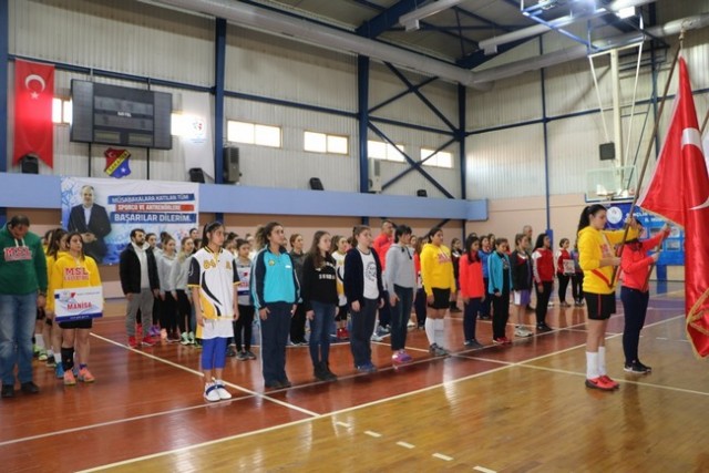 Basketbol Grup Maçları Başladı