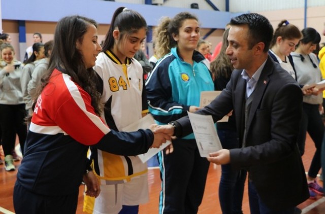 Basketbol Grup Maçları Başladı