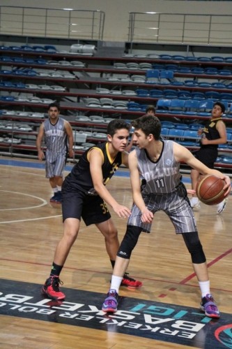 Basketbol Grup Maçları Başladı