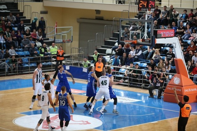 Sakarya Büyükşehir Basket, İstanbul'a boyun eğdi