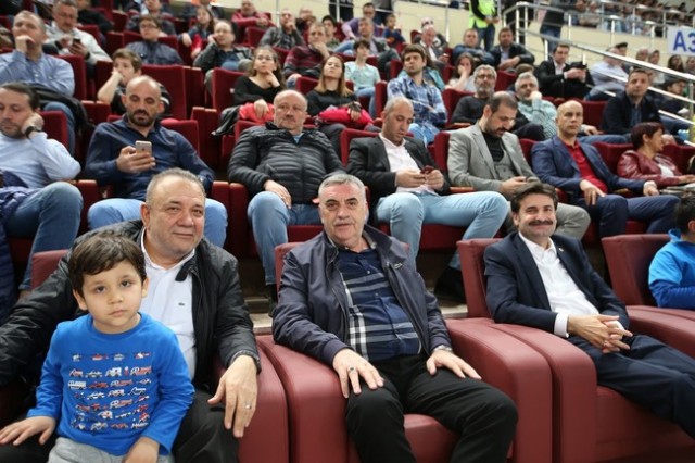 Sakarya Büyükşehir Basket, İstanbul'a boyun eğdi