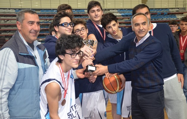 Basketbolda Şampiyonluk Heyecanı Yaşandı
