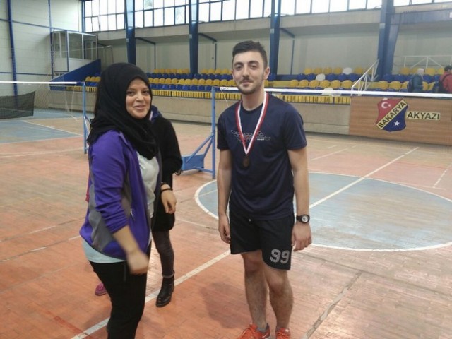 Badmintonda madalya sevinci
