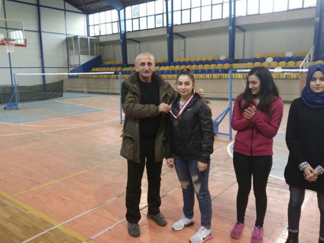 Badmintonda madalya sevinci