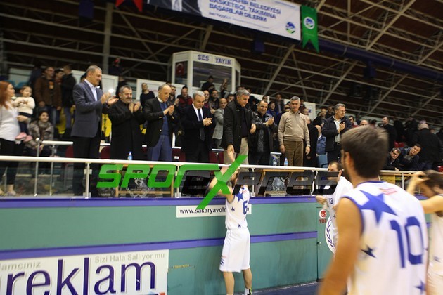 Sakarya Büyükşehir Bld-Bahçelievler Belediye: 65-56