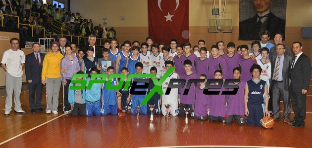 Orta Okullarda SAÜ Vakfı Koleji Şampiyon