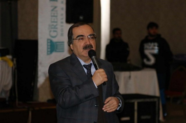 SAÜ Besyo'dan Zirvede Bayrak Şöleni