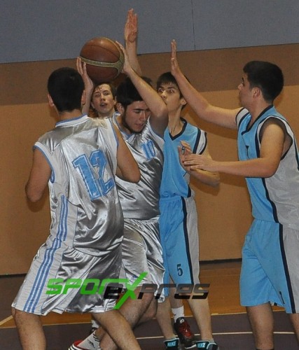 Basketbol Yıldız Erkek ligi kaldığı yerden