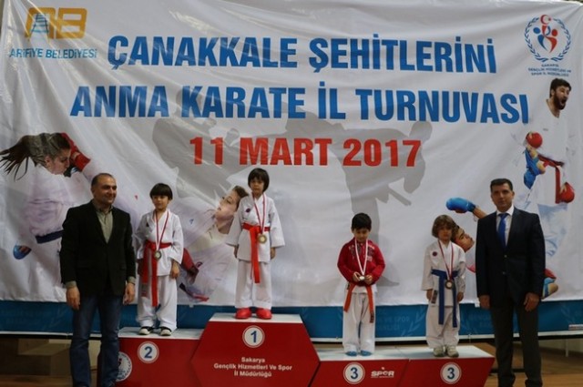 Çanakkale Şehitlerini Anma Karate Turnuvası sona erdi
