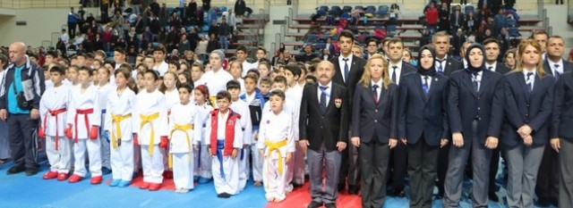 Çanakkale Şehitlerini Anma Karate Turnuvası sona erdi