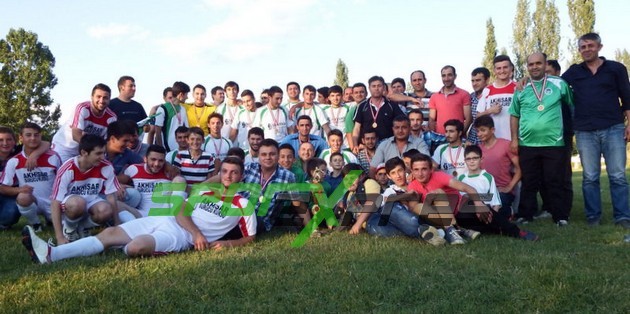 Cihadiyespor şampiyonluğu kutladı