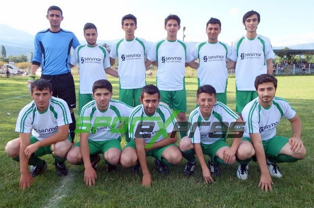Cihadiyespor şampiyonluğu kutladı