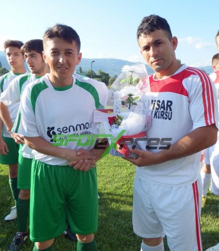 Cihadiyespor şampiyonluğu kutladı